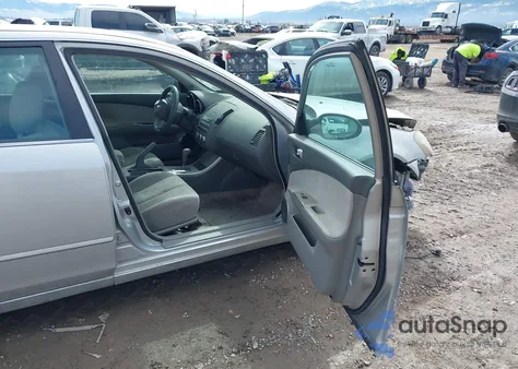 2005 Nissan Altima 2.5 S from USA, damaged, VIN 1N4AL11D15N497076